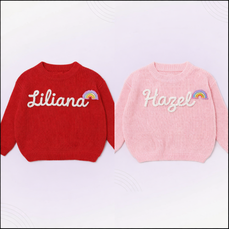 Roter und rosa Babypullover mit den Namen Liliana und Hazel