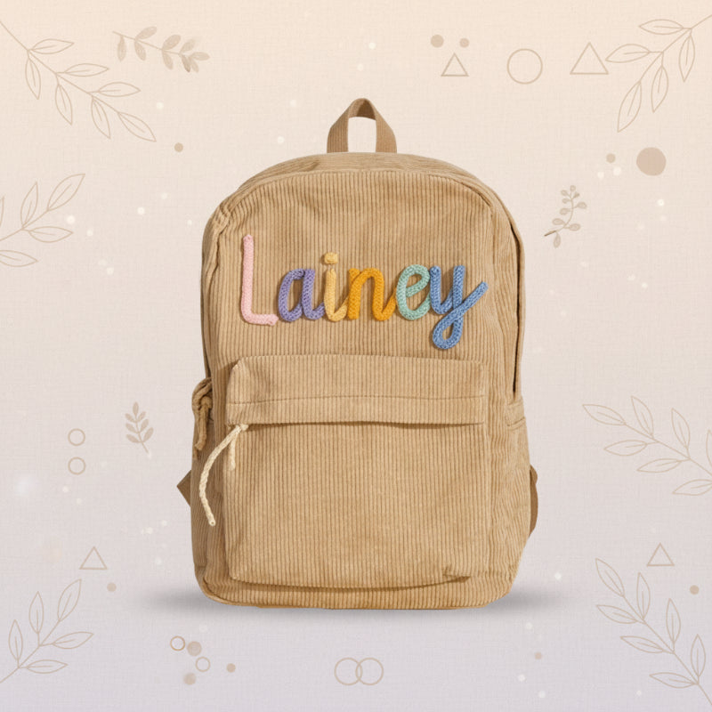 Khakifarbener Cord-Rucksack mit gesticktem Namen