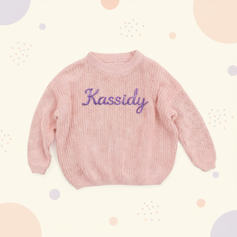 Rosa Pullover mit dem Namen Kassidy